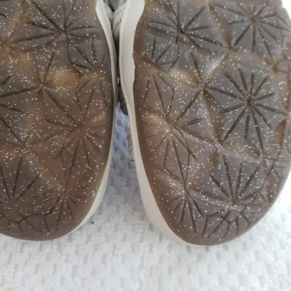 Keen Washable Child's Shoes‎ Grey Size 4 Sparkles